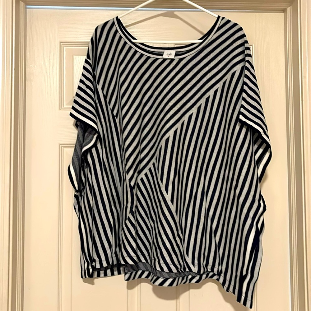 Cabi Siesta Poncho (Navy). Size XL. Excellent condition.